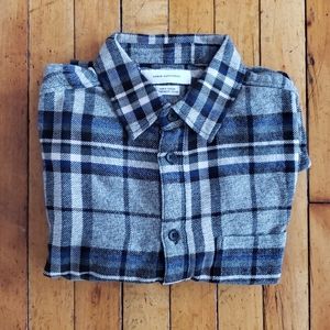 Urban Outfitters Men's Flannel Plaid Buttondown